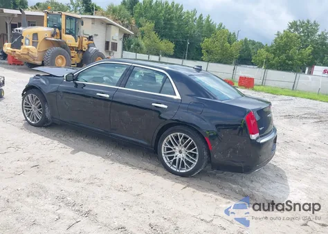 2016 Chrysler 300C z USA, uszkodzony, nr VIN 2C3CCAEG7GH128326